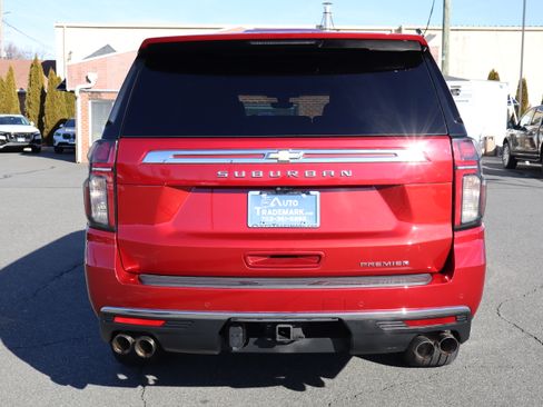 Used 2021 Chevrolet Suburban Premier image 7