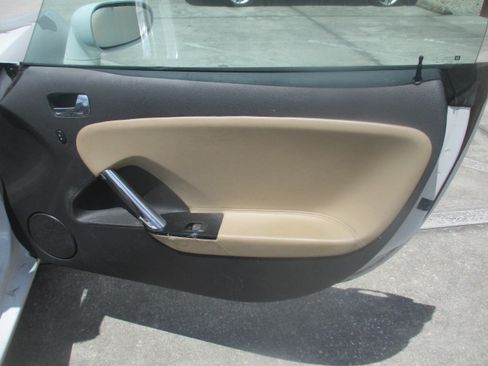 Used 2009 Saturn Sky image 20