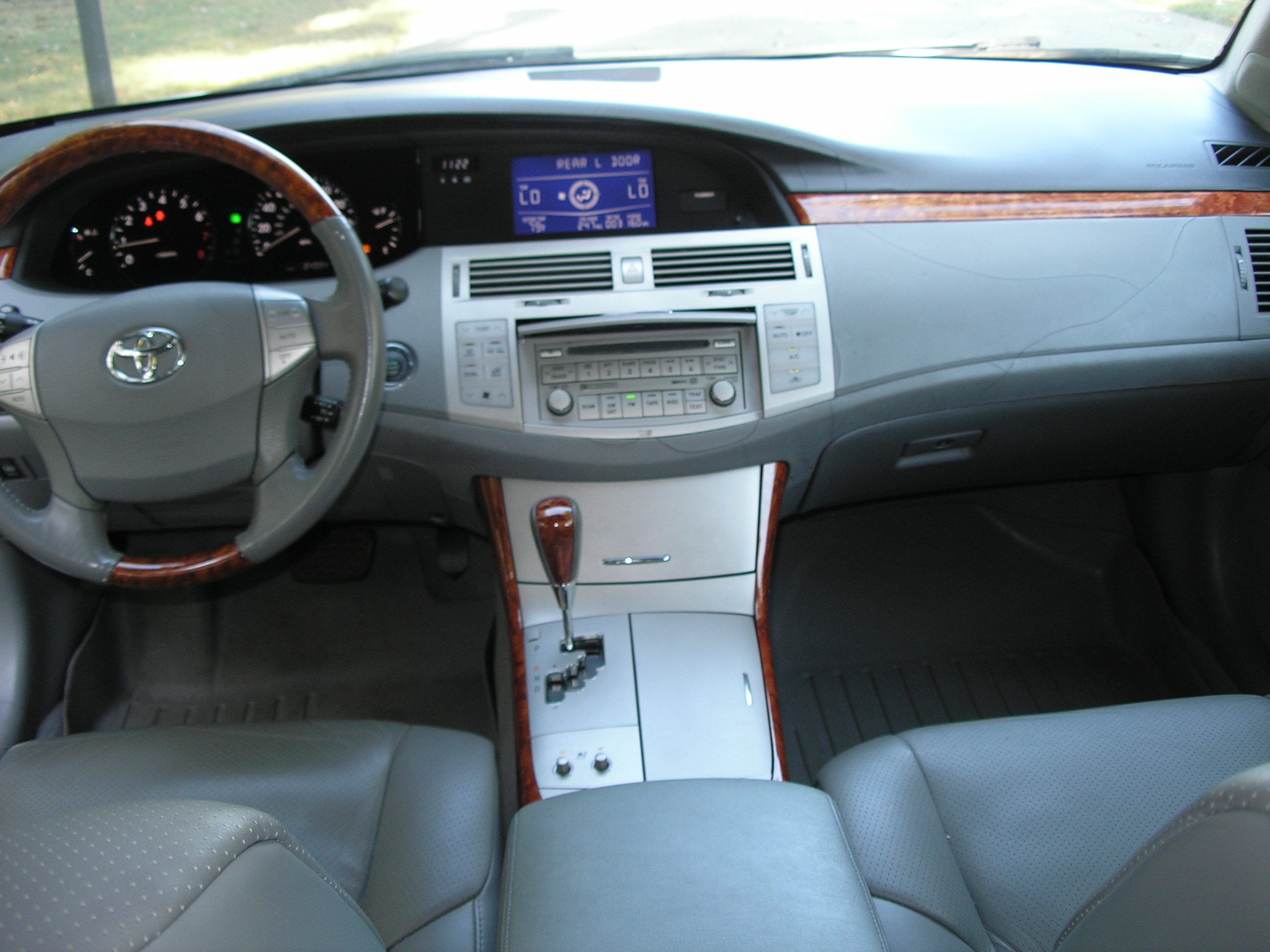 Used 2007 Toyota Avalon Limited FWD image 5