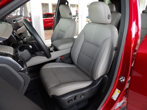 Used 2026 GMC Acadia FWD Elevation image 17