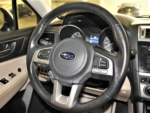 Used 2016 Subaru Outback 2.5i Premium AWD/4WD image 18