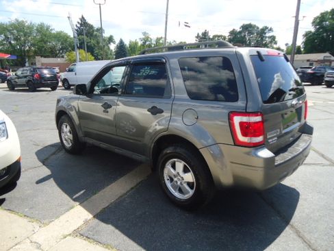 Used 2012 Ford Escape XLT image 11
