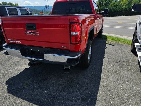 Used 2017 GMC Sierra 2500 4x4 Crew Cab SLT image 2