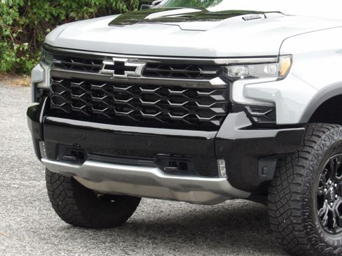 Used 2025 Chevrolet Silverado 1500 4x4 Crew Cab ZR2 image 12