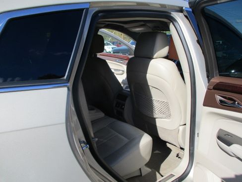 Used 2012 Cadillac SRX Luxury image 28