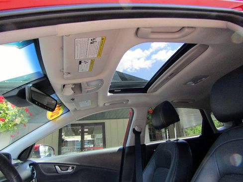 Used 2019 Hyundai Kona AWD Ultimate image 19