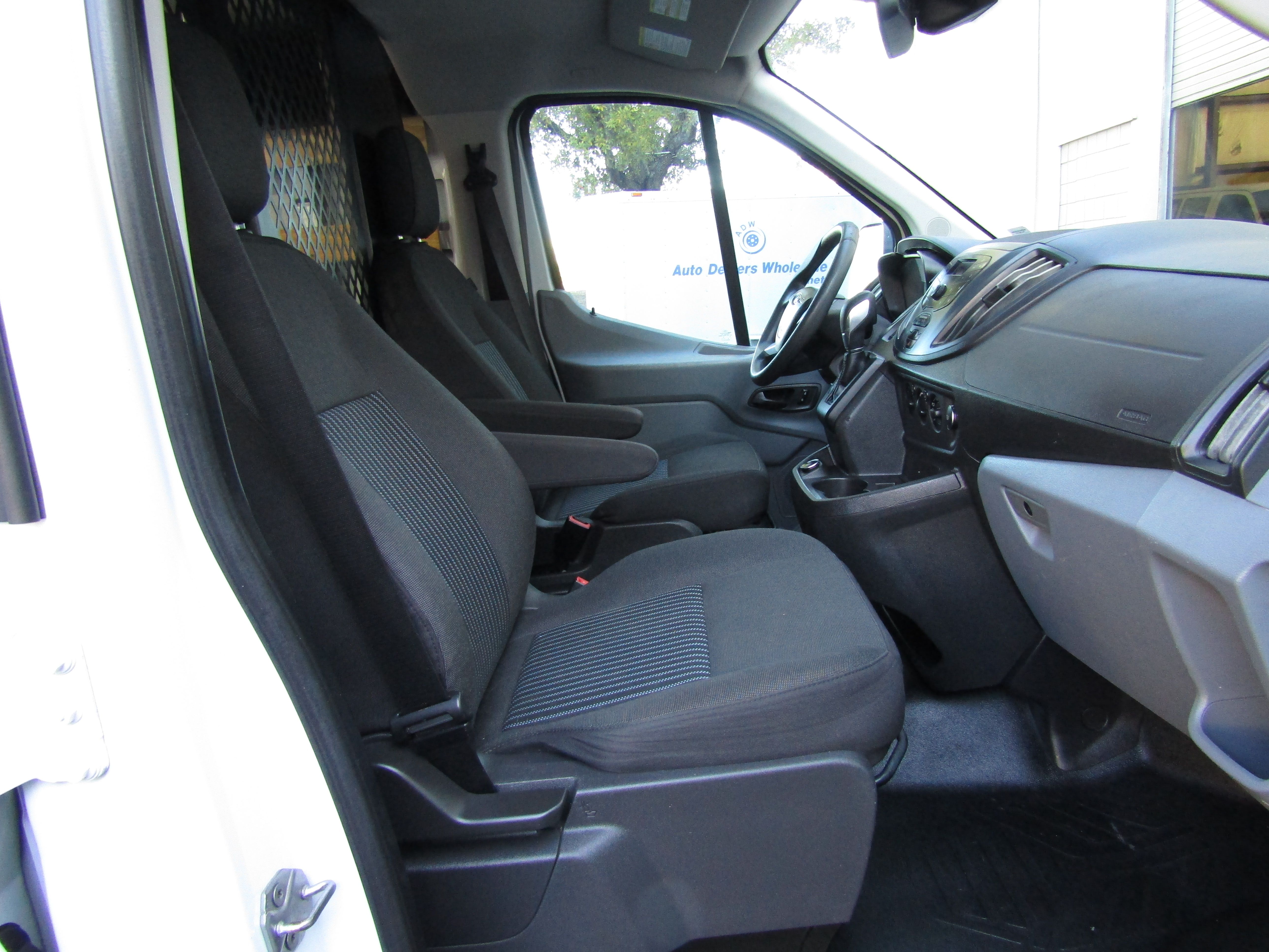 Used 2019 Ford Transit 250 130 Low Roof RWD image 12