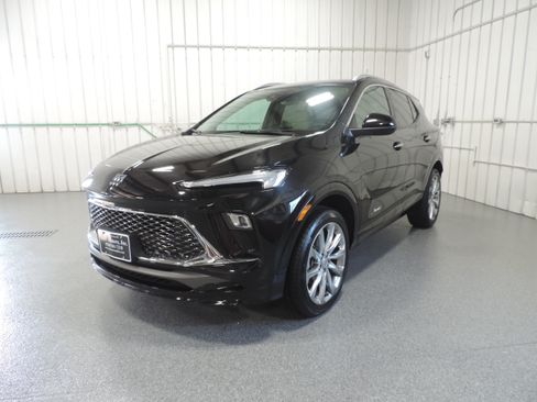 Used 2024 Buick Encore GX Avenir image 1