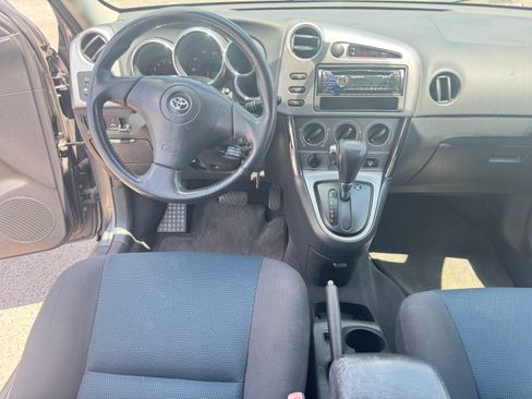 Used 2005 Toyota Matrix AWD image 24