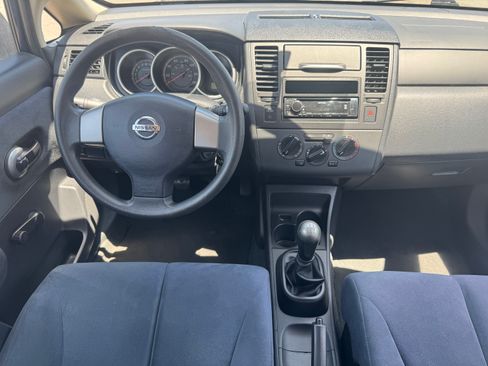 Used 2010 Nissan Versa Sedan FWD image 23