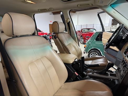 Used 2004 Land Rover Range Rover HSE image 5