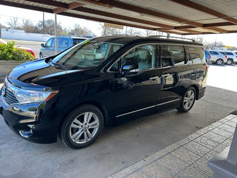 Used 2012 Nissan Quest LE image 2