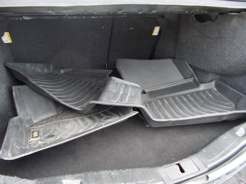 Used 2019 Ford Fusion SE FWD image 17