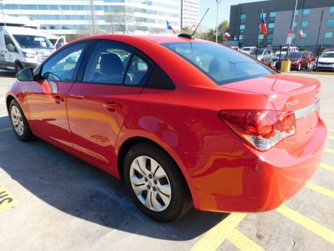 Used 2016 Chevrolet Cruze LS image 6