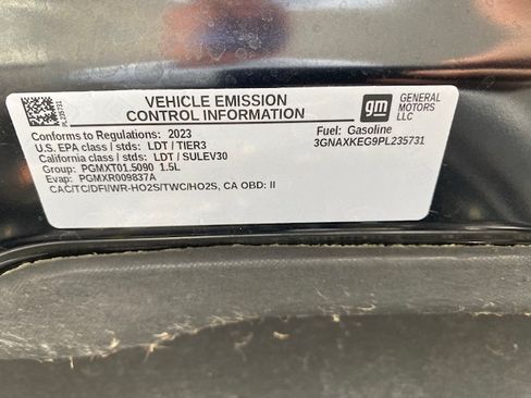 Used 2023 Chevrolet Equinox LT image 27
