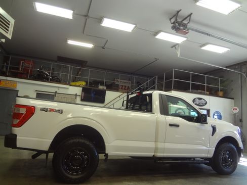 Used 2021 Ford F150 XL image 9