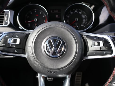 Used 2015 Volkswagen Jetta GLI image 21