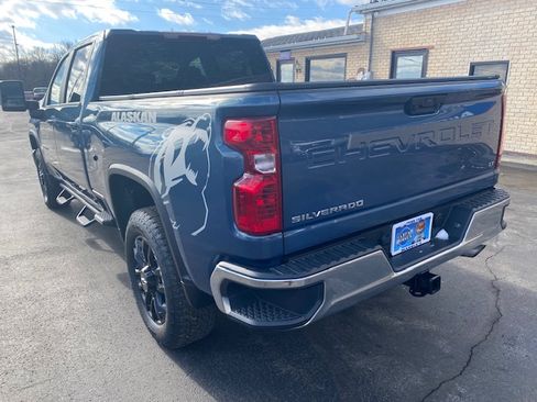 Used 2025 Chevrolet Silverado 2500 LT image 18