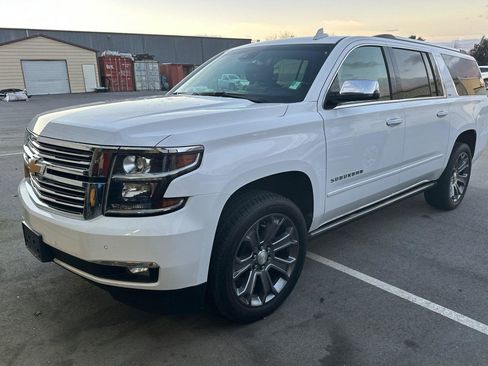 Used 2015 Chevrolet Suburban LTZ image 2