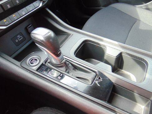 Used 2021 Nissan Sentra S image 20