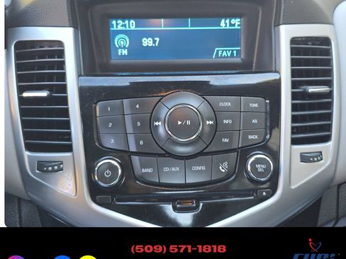 Used 2013 Chevrolet Cruze LS image 10