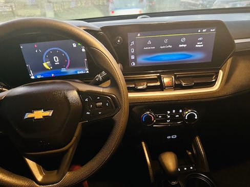 Used 2024 Chevrolet TrailBlazer LT image 7