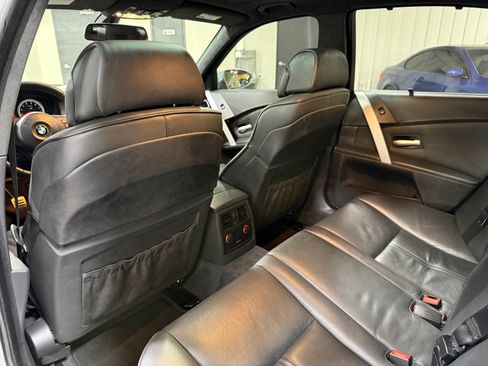 Used 2007 BMW M5 RWD image 30