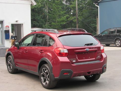 Used 2014 Subaru XV Crosstrek 2.0i Limited AWD/4WD image 6