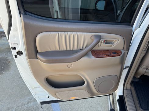 Used 2004 Toyota Tundra Limited image 27