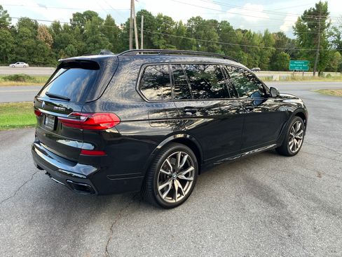 Used 2022 BMW X7 M50i AWD/4WD image 5