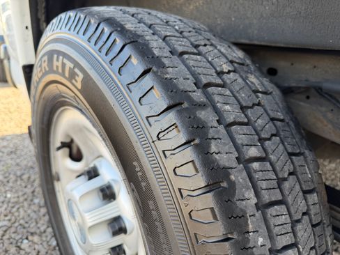 Used 2020 Chevrolet Express 2500 image 24