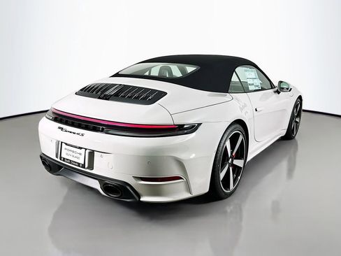 New 2026 Porsche 911 Carrera 4S image 9