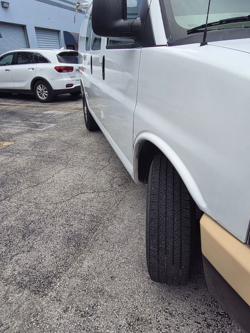 Used 2011 Chevrolet Express 2500 UNAVAIL RWD image 13