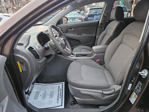 Used 2014 Kia Sportage LX image 17