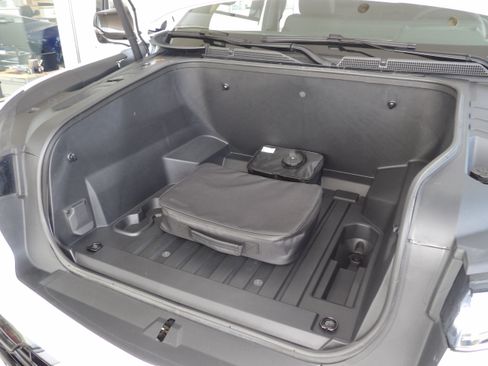 Used 2025 Chevrolet Silverado EV 4x4 Crew Cab RST image 18