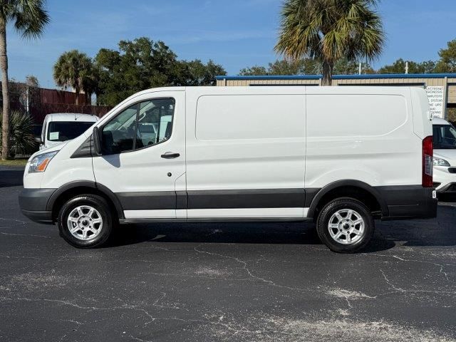 Used 2019 Ford Transit 250 130 Low Roof RWD image 3