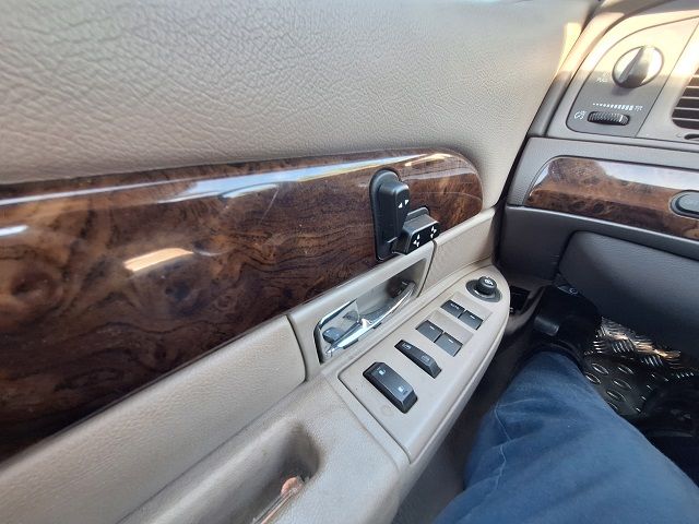 Used 2010 Mercury Grand Marquis LS RWD image 11