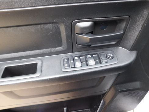 Used 2019 RAM 1500 Classic Tradesman RWD image 11