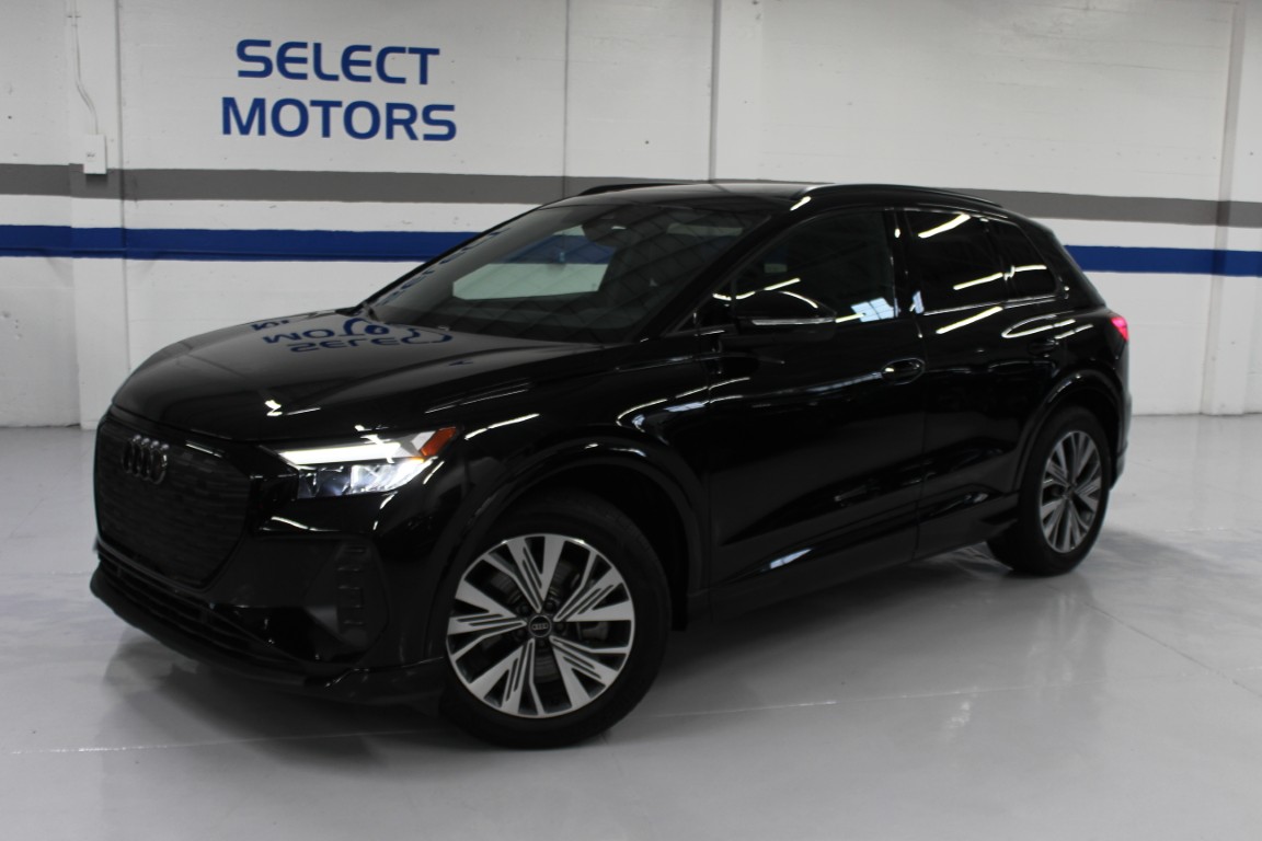 Used 2025 Audi Q4 e-tron Premium RWD image 2