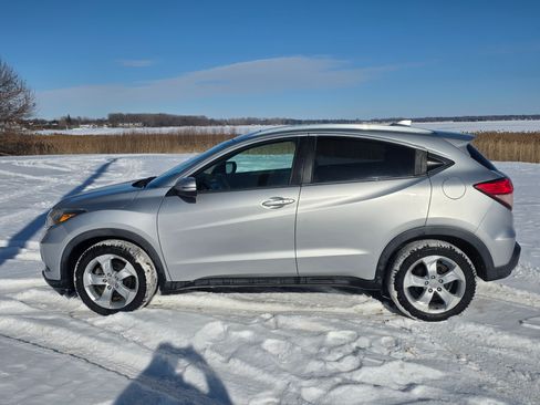 Used 2016 Honda HR-V EX-L image 10