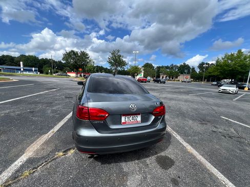Used 2014 Volkswagen Jetta SE Sedan FWD image 8
