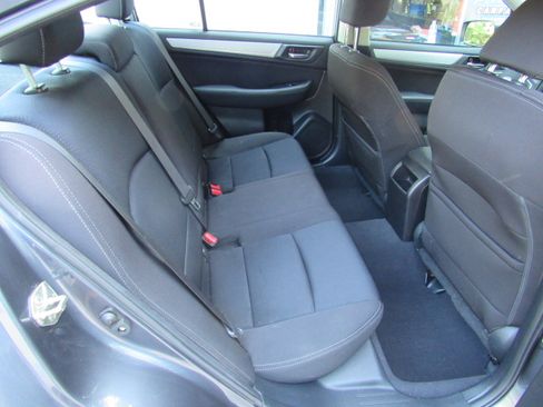 Used 2017 Subaru Legacy 2.5i Premium AWD/4WD image 18