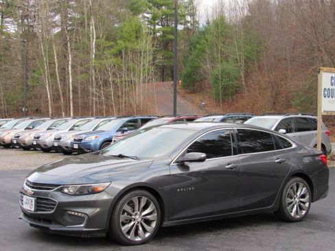 Used 2016 Chevrolet Malibu Premier image 2