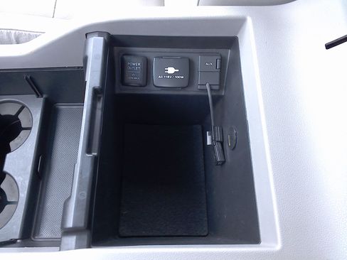 Used 2011 Honda Pilot Touring image 26