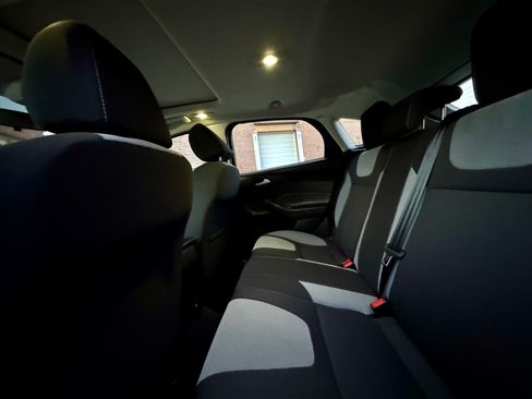 Used 2012 Ford Focus SE image 13