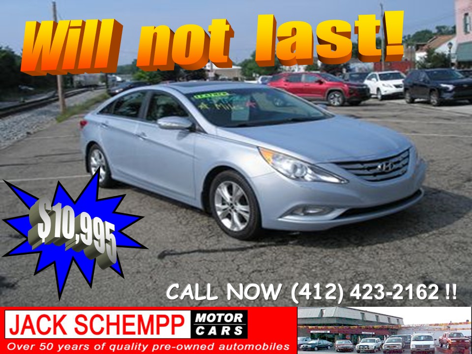 Used 2013 Hyundai Sonata Limited Sedan 4D FWD image 1