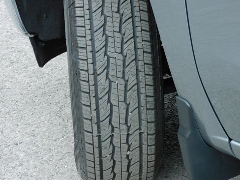 Used 2025 Chevrolet Silverado 1500 LT image 16