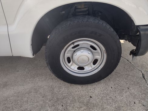 Used 2014 Ford F250 image 22