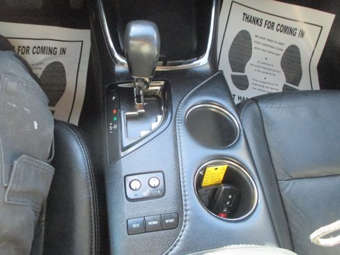 Used 2013 Toyota Avalon XLE Premium image 4