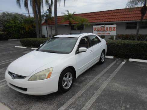 Used 2005 Honda Accord EX Sedan image 1